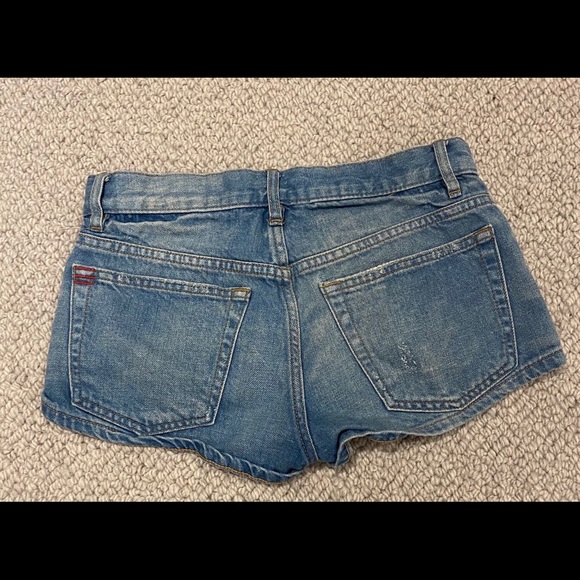 Mid-rise jean shorts! - Picture 3 of 4